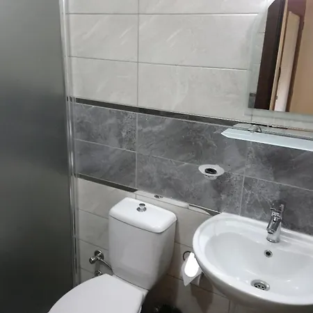 Δωμάτια σε οικογενειακή κατοικία Ena Serenity Boutique Ephesus *