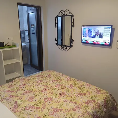 Ena Serenity Boutique Ephesus Δωμάτια σε οικογενειακή κατοικία