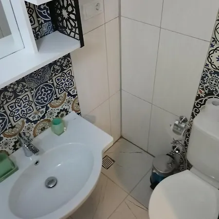 Ena Serenity Boutique Ephesus Δωμάτια σε οικογενειακή κατοικία